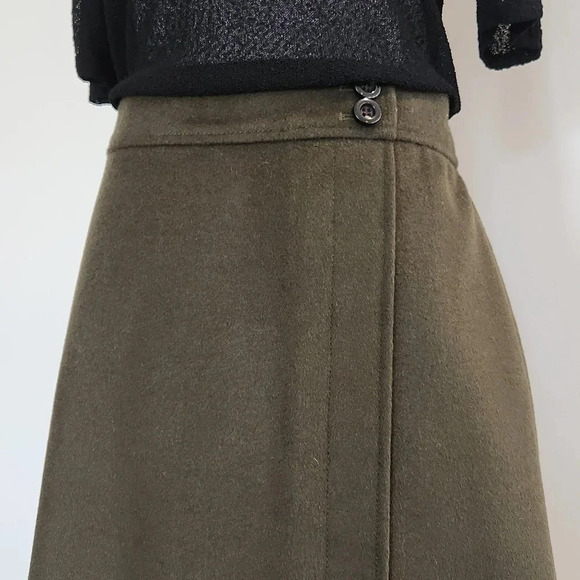 ||ANN TAYLOR|| wool skirt - Picture 3 of 6
